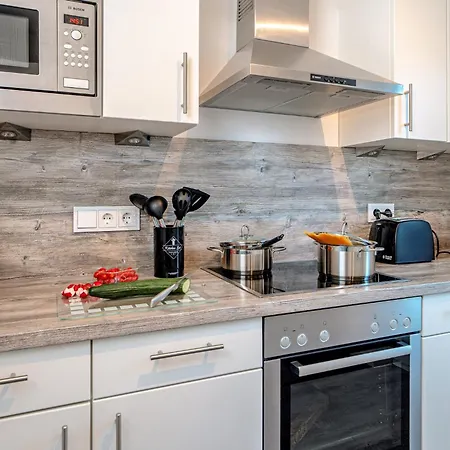 Holiday home Schleivilla Lootsen Hus By Seeblick Ferien Oro, 3etagen,8pers,sauna,kamin *