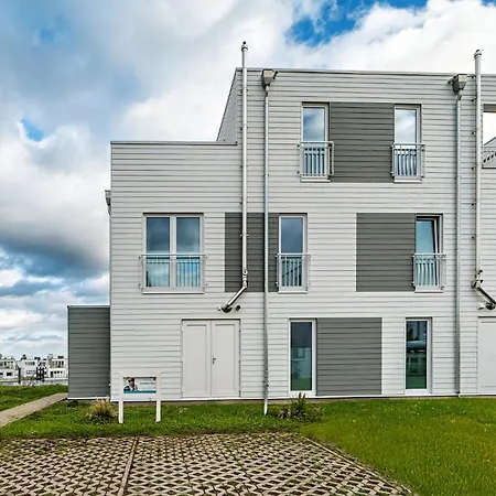 Hébergement de vacances Schleivilla Lootsen Hus By Seeblick Ferien Oro, 3etagen,8pers,sauna,kamin Olpenitz